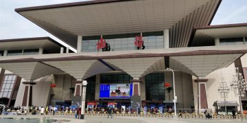 <b>武昌火车站在我司订购20米六柱铝合金升降平台</b>